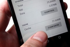 Đâu là sự khác biệt giữa "xoá cache ứng dụng" và "xoá dữ liệu ứng dụng"