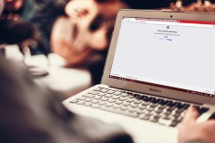 Nhiều người dùng trên khắp thế giới đang gặp khó khăn khi truy cập Facebook