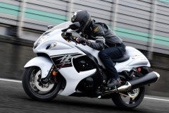 Suzuki Hayabusa thế hệ mới sẽ được trang bị hộp số bán tự độn