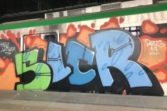 Tàu điện trên cao Cát Linh - Hà Đông được tẩy xóa nét vẽ graffiti