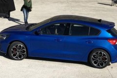Bắt gặp Ford Focus phiên bản ST Line trong buổi chụp hình chính thức