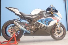BMW S1000RR bản độ những trang bị cao cấp: Quái vật đường phố chính nghĩa