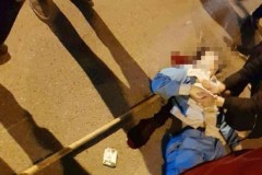 Hà Nội: Công nhân môi trường bị thanh niên say rượu đi xe máy tông trọng thương