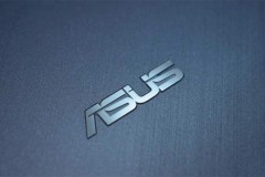 Không chỉ có laptop gaming, Asus còn đang phát triển cả smartphone gaming gắn với thương hiệu ROG