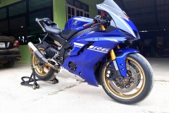 Yamaha R6 ngựa chiến đẹp mãn nhãn cùng dàn chân xa xỉ