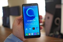 Alcatel 1X gây chú ý khi dùng Android Go và có giá bán dưới $100