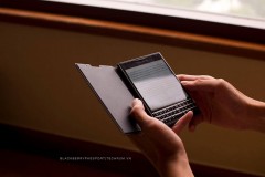 BlackBerry Passport bất ngờ bán chính hãng trở lại, giá 5.99 triệu