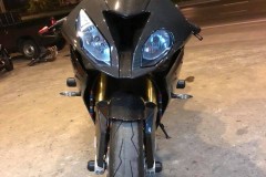 BMW S1000RR tạo hình cực chất qua tông màu Black-Red