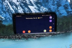 Cài đặt tính năng tự động xoay màn hình chính ở chế độ nằm ngang như trên Galaxy S9