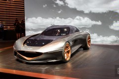 Ngắm concept chạy điện đầu tiên của Genesis mang tên Essentia