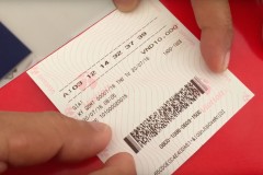 Cuộc sống của bạn rồi sẽ hạnh phúc hơn sau khi trúng số độc đắt?