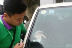 Lái xe băn khoăn về dán thẻ thu phí tự động không dừng