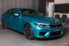 Lại xuất hiện một chiếc BMW M5 tuyệt đẹp tại đại lý BMW Abu Dhabi