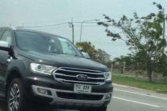 Ford Everest phiên bản nâng cấp bị bắt gặp trên đường thử Thái Lan