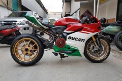 Ducati panigale 1199R bản độ bá cháy với nòng súng Austin racing Rs22 full inconel