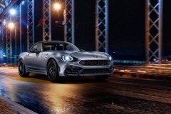 Lộ diện Abarth 124 GT với phần mái sợi carbon trước thềm Geneva 2018