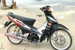 Wave A độ xinh xắn với dàn đồ chơi bình dân