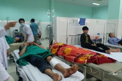 Xe khách lao xuống vực: 1 người chết, 19 người bị thương