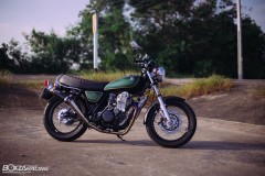 Yamaha SR400 với các góc nhìn mãn nhãn đủ khiến các Biker phải thèm muốn