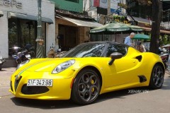 Alfa Romeo 4C Launch Edition độc nhất Việt Nam khoe dáng trên phố