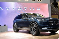 Lincoln Aviator concept chính thức được ra mắt tại Triển lãm Ô tô New York đang diễn ra