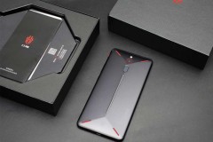 Đập hộp Nubia Red Magic: Smartphone chơi game thiết kế đẹp, độc đáo và mạnh mẽ