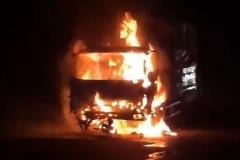 Nạn nhân 17 tuổi tử vong dưới gầm xe tải bốc cháy trên quốc lộ