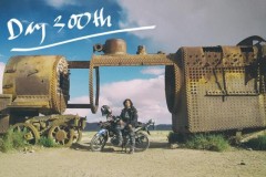 Chàng trai Việt chinh phục thế giới bằng chiếc Wave chiến đã cán mốc 300 ngày