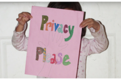 Chiến dịch cảnh báo cha mẹ dừng chia sẻ hình ảnh con cái