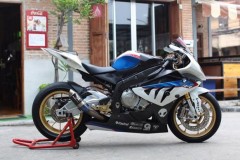 Ngắm siêu mô tô BMW S1000RR sau bản nâng cấp từ Biker Thái