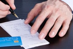 Kể từ 1/4: Visa, Mastercard, Amex, Discover sẽ không yêu cầu khách ký tên khi thanh toán thẻ