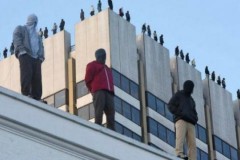 Lời cảnh tỉnh từ 84 nạn nhân trong chiến dịch chống tự tử ở Anh