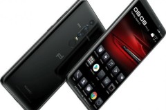 Mate RS là chiếc smartphone đầu tiên của Huawei sử dụng tấm nền OLED của LG.
