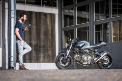 Ducati Monster 900ie Cafe Racer đậm chất chơi từ tay độ Maarten Timmer