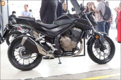 Honda CB500F 2018 có giá 172 triệu VND ra mắt tại Showroom Honda Việt Nam