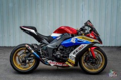 Kawasaki Z1000 lột xác ngoạn mục với hình thể ZX-10R