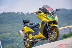 Kymco AK550 bản nâng cấp đầy sức hút đến từ xứ Đài