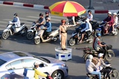Lỗi không bật đèn xi-nhan phạt bao nhiêu tiền?