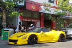 Ferrari 458 Italia Liberty Walk khoe dáng dưới nắng Sài Gòn