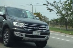 Ford Everest 2018 bắt đầu nhận đặt cọc tại Việt Nam với giá tạm tính từ 900 triệu đồng