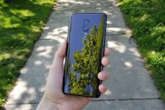 OnePlus 6 Avengers: Infinity War Limited Edition RAM 8 GB + ROM 256 GB có giá gần 15 triệu