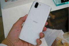 Trên tay nhanh Sharp Aquos R2 vừa chính thức ra mắt