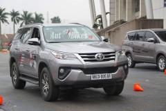 Toyota Fortuner, Ford Ranger sắp dồn dập về Việt Nam