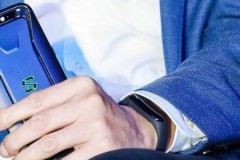 Vòng đeo tay Mi Band 3 sẽ có màn hình “có thể chạm vào”