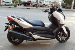 Yamaha XMAX 300 bản độ Scooter cộm cán tại xứ Chùa Vàng