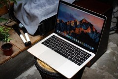 Apple sẽ sửa chữa miễn phí lỗi dính phím trên MacBook