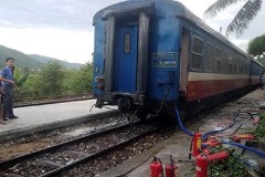 Cháy tàu hỏa ở Phú Yên, khách chạy tán loạn