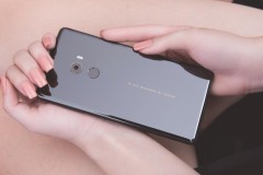 Những thiết bị Xiaomi camera đơn được hỗ trợ chụp chân dung xoá phông trên MIUI 10