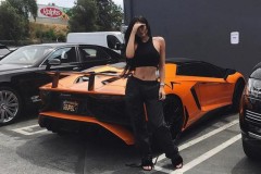 Ngắm bộ sưu tập xế khủng của Kylie Jenner - em gái úi Kim siêu vòng ba