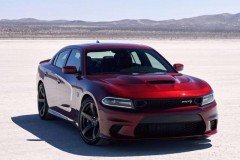 Dodge Charger 2019 được bổ sung nhiều cập nhật cần thiết, bao gồm phiên bản Hellcat mạnh hơn